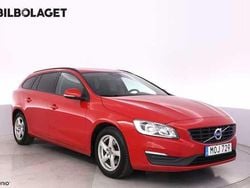 Röd Begagnad 2016 Volvo V60 Business Edition Kombi | 159 800 kr (Marknadspris)