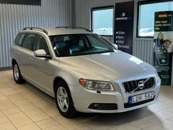 Ljusgrå (grå) Begagnad 2011 Volvo V70 Momentum Kombi | 69 900 kr (Bra pris)