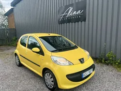 Gul Begagnad 2008 Peugeot 107 Halvkombi | 16 900 kr (Bra pris)