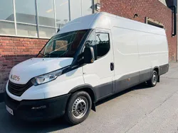 Vit Begagnad 2023 Iveco Daily Van | 386 250 kr (Superpris)