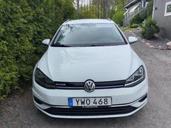 Vit Begagnad 2018 VW Golf VII Kombi | 148 000 kr (Marknadspris)