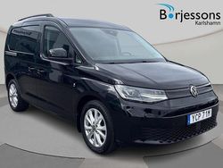 Svart Begagnad 2022 VW Caddy Minibuss | 339 000 kr (Dyr)