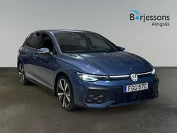 Mörkblå (blå) Begagnad 2024 VW Golf VIII GTE Halvkombi | 454 900 kr
