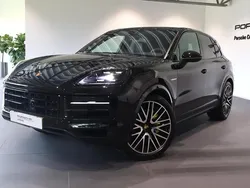 Begagnad 2024 Porsche Cayenne SUV | 1 095 000 kr