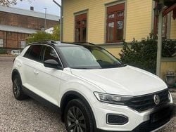 Vit Begagnad 2020 VW T-Roc SUV | 175 000 kr (Bra pris)