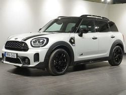 White silver metallic Begagnad 2023 Mini Cooper Essential Halvkombi | 319 000 kr