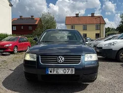 Mörkgrå Begagnad 2004 VW Passat Trendline Sedan | 19 500 kr (Superpris)