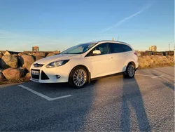 Vit Begagnad 2013 Ford Focus Titanium Kombi | 38 000 kr (Marknadspris)