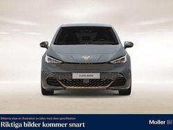Ljusgrå (vapor grey) Begagnad 2023 Cupra Born Halvkombi | 234 900 kr (Marknadspris)