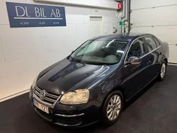 Mörkblå (blå) Begagnad 2008 VW Jetta Comfortline Sedan | 39 900 kr (Marknadspris)