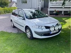 Vit Begagnad 2008 Renault Mégane GrandTour Kombi | 19 000 kr (Bra pris)