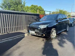 Svart Begagnad 2013 Mitsubishi Outlander SUV | 62 900 kr (Superpris)