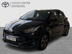 Svart Begagnad 2024 Toyota Yaris Hybrid Active Halvkombi | 269 900 kr (Lite dyr)