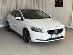 Vit Begagnad 2013 Volvo V40 Kombi | 124 900 kr (Marknadspris)