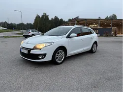 Vit Begagnad 2013 Renault Mégane GrandTour Kombi | 58 000 kr (Marknadspris)
