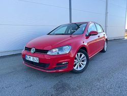 Röd Begagnad 2014 VW Golf VII Halvkombi | 89 900 kr