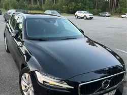 Svart Begagnad 2019 Volvo V60 Momentum Kombi | 239 000 kr (Bra pris)