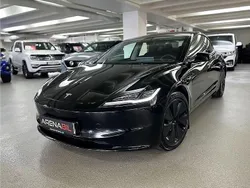 Svart Begagnad 2024 Tesla Model 3 Long Range Sedan | 499 900 kr