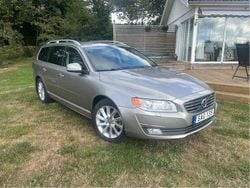 Brun Begagnad 2014 Volvo V70 Summum Kombi | 84 500 kr (Marknadspris)