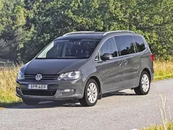 Grå Begagnad 2014 VW Sharan Minibuss | 108 000 kr (Marknadspris)
