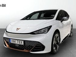 Vit Begagnad 2024 Cupra Born e-Boost Halvkombi | 319 900 kr (Marknadspris)
