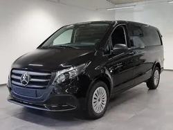 Svart Ny 2025 Mercedes Vito Minibuss | 643 750 kr (Marknadspris)