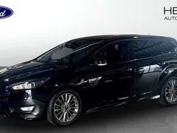 Svart (black) Begagnad 2016 Ford Focus ST-Line Kombi | 99 900 kr (Marknadspris)
