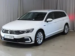 Vit Begagnad 2021 VW Passat GTE Kombi | 269 900 kr (Marknadspris)