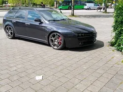 Svart Begagnad 2007 Alfa Romeo 159 Kombi | 35 000 kr (Marknadspris)