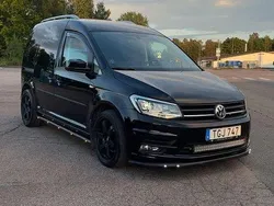 Svart Begagnad 2017 VW Caddy Minibuss | 150 000 kr (Dyr)