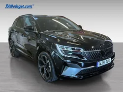 Svart Ny 2024 Renault Austral Iconic Esprit Alpine SUV | 419 000 kr (Marknadspris)