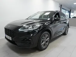 Svart (agate black ny4) Begagnad 2022 Ford Kuga ST-Line X SUV | 279 900 kr (Marknadspris)