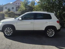 Vit Begagnad 2013 VW Tiguan Sportline SUV | 109 500 kr (Marknadspris)