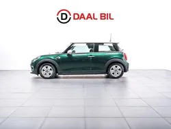 Grön Begagnad 2014 Mini Cooper Pepper Halvkombi | 104 700 kr (Marknadspris)