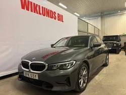 Grå Begagnad 2020 BMW 330e Sport Line Sedan | 279 900 kr (Bra pris)
