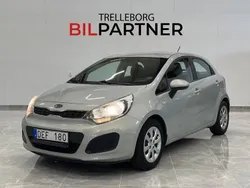 Silver Begagnad 2012 Kia Rio Halvkombi | 44 900 kr (Marknadspris)