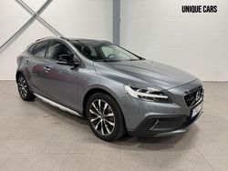 Grå Begagnad 2019 Volvo V40 CC Momentum Kombi | 229 900 kr (Lite dyr)