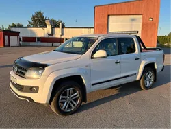 Vit Begagnad 2016 VW Amarok Canyon Pickup | 149 000 kr (Marknadspris)