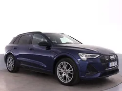 Navarrablå metallic Begagnad 2021 Audi e-tron S-Line SUV | 419 000 kr (Marknadspris)