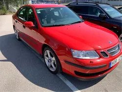 Röd Begagnad 2004 Saab 9-3 Linear Sedan | 22 000 kr