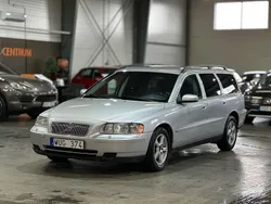 Ljusgrå Begagnad 2005 Volvo V70 Business Edition Kombi | 24 900 kr (Marknadspris)