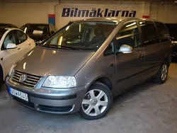Grå Begagnad 2003 VW Sharan Minibuss | 38 000 kr