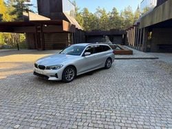 Silver Begagnad 2020 BMW 320 Sport Line Kombi | 265 000 kr (Marknadspris)