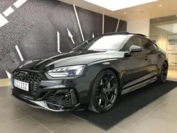 Svart Ny 2024 Audi RS5 Sportback Performance Halvkombi | 1 385 000 kr