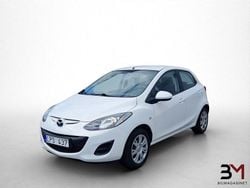 Vit Begagnad 2011 Mazda 2 Halvkombi | 49 900 kr (Marknadspris)