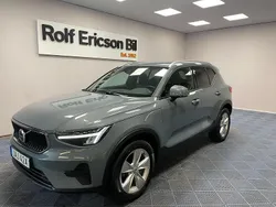 Grå Begagnad 2023 Volvo XC40 Core SUV | 309 500 kr (Bra pris)
