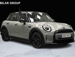 Grå Begagnad 2023 Mini Cooper Halvkombi | 259 000 kr (Marknadspris)