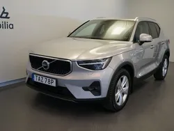 Silver Begagnad 2024 Volvo XC40 Core SUV | 369 500 kr (Marknadspris)