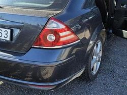 Grå Begagnad 2007 Ford Mondeo Titanium X Halvkombi | 11 000 kr (Superpris)