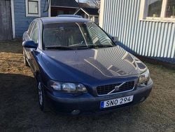 Blå Begagnad 2001 Volvo S60 Business Edition Sedan | 16 000 kr (Lite dyr)
